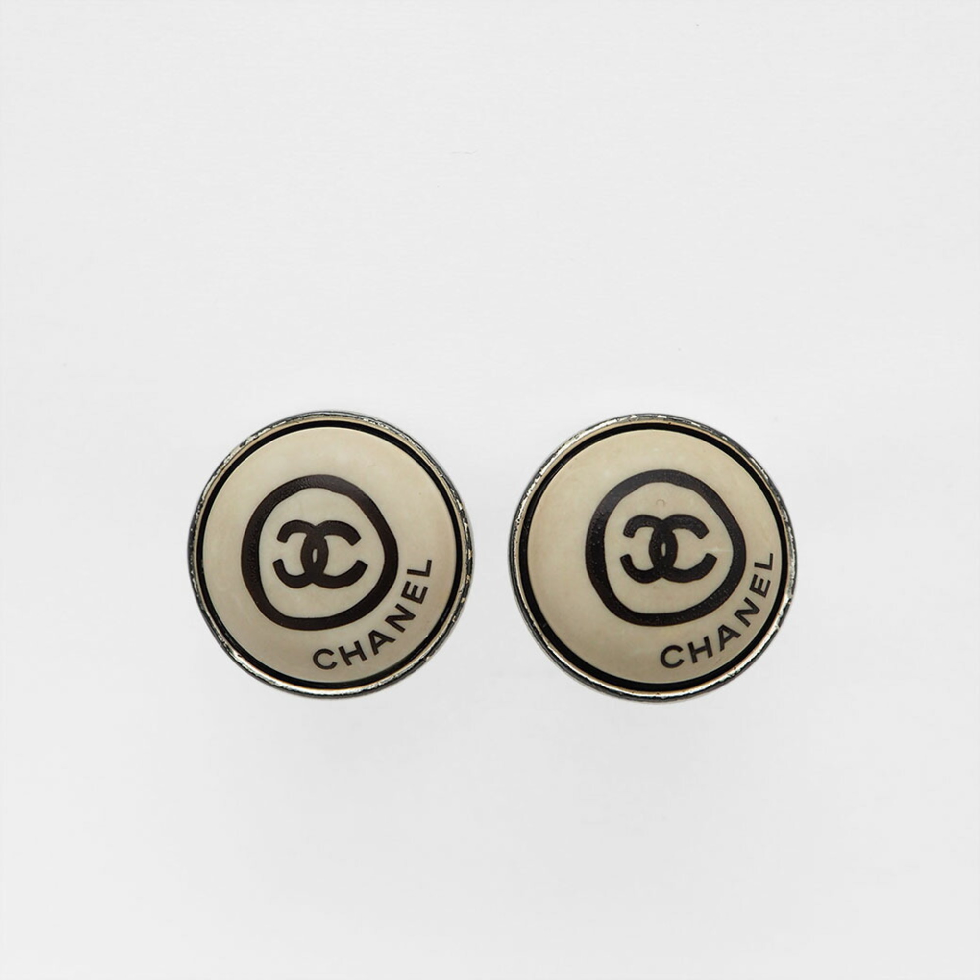 Chanel 00t Round Coco Earrings Beige